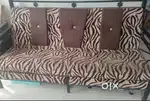 3 years old Sofa set with 2 chairs