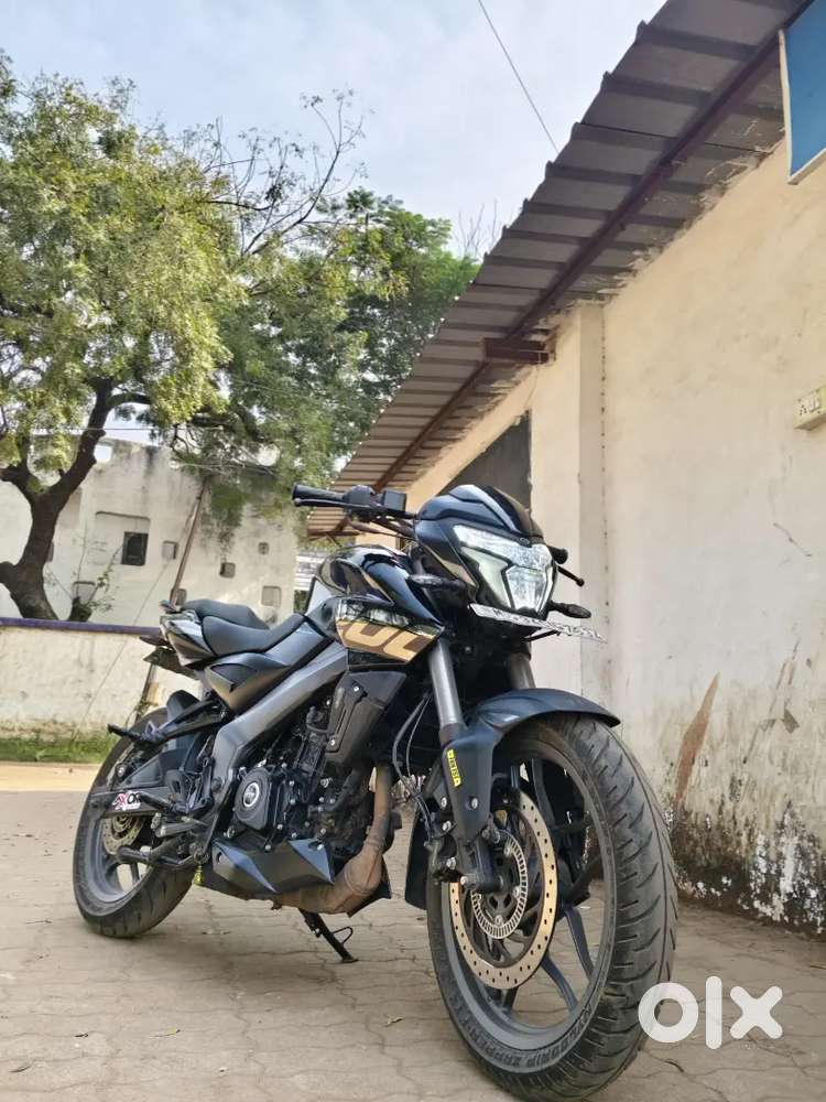 NS 200 Only 8 month's old bike very less driven KTM handle installed