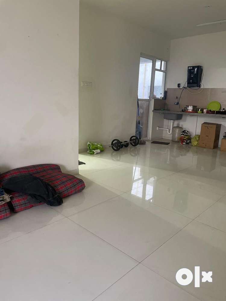 Looking for 2 Flatmates in 2BHK Semifurnished Apartment