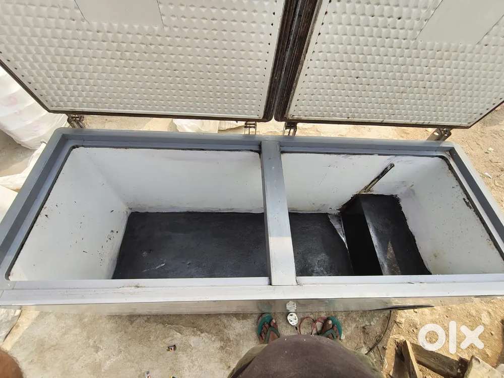 This is voltas company double door fridge for hotel and shops.