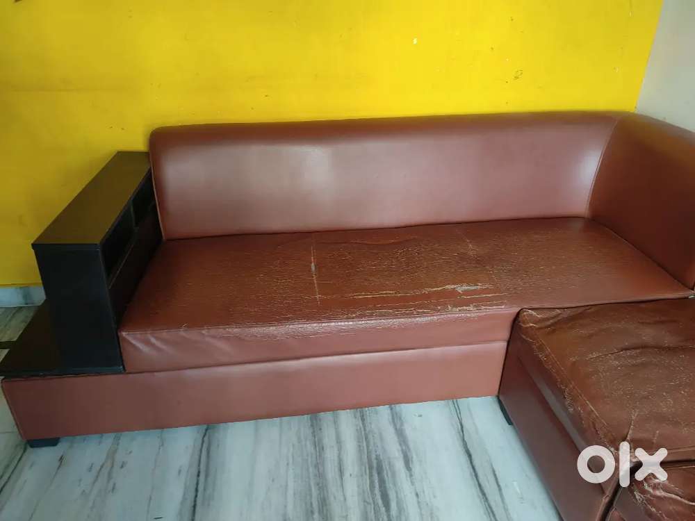 Leather sofa set