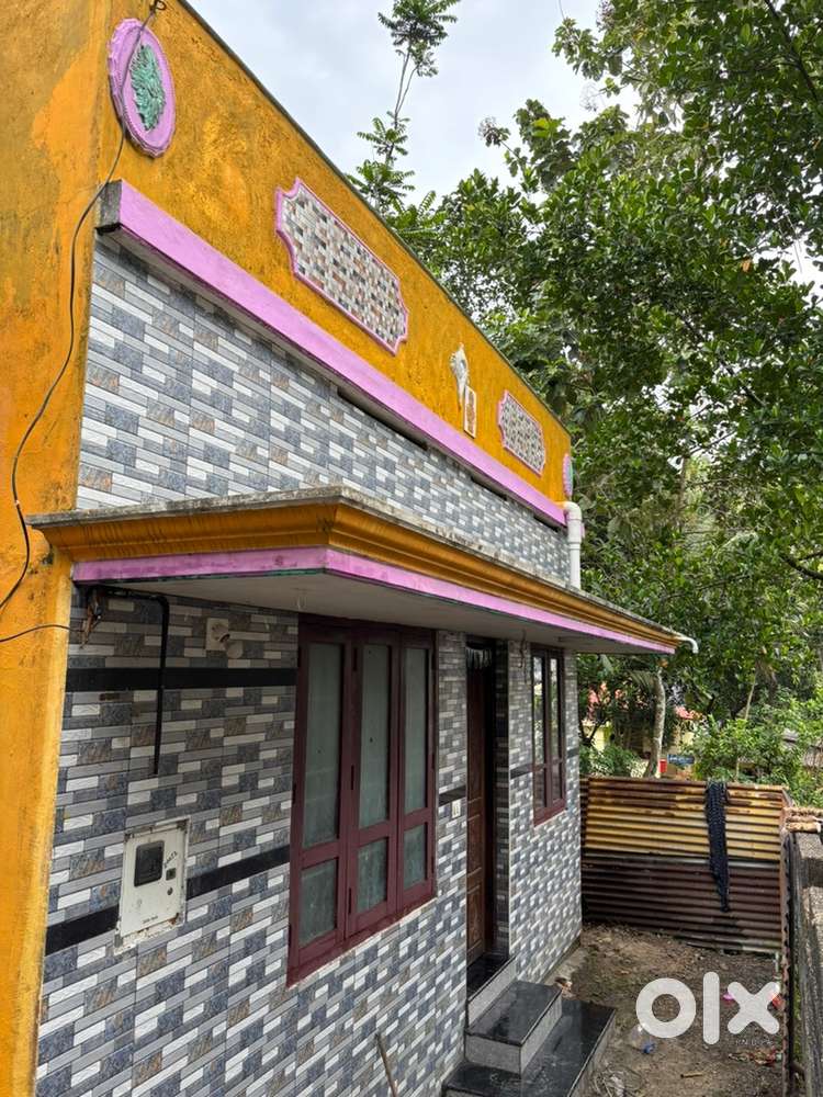 House for sale in thirvallom 16 lakh
