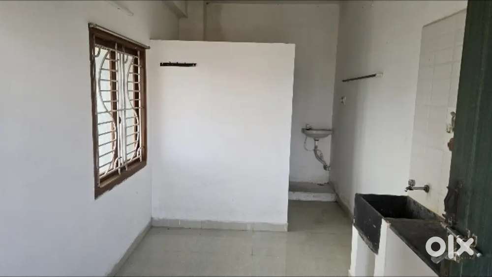 Rooms only for mens bachelors