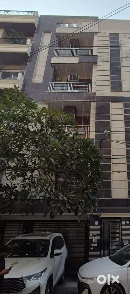 Plot for sale in Ramesh nagar in Prime location