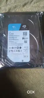 4 TB SEGATE SKYHAWK 3 YEARS WARRANTY AVAILABLE IN CHEAP PRICE GUARANTE