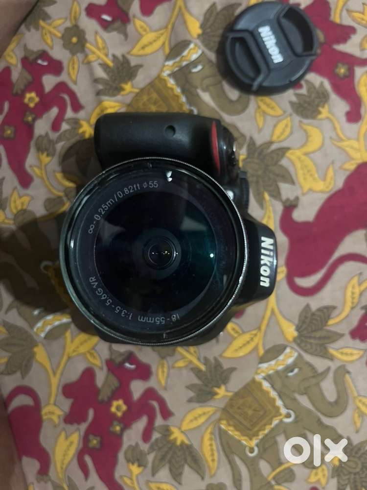 For Sale: Nikon D5700 DSLR Camera