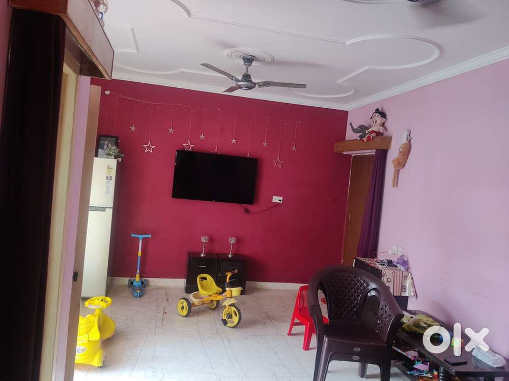 2 side open flat with proper sunlite and fresh air