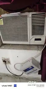 Ac new 1 year warenty k sath double bad 12 inch gada k sath hotel sman