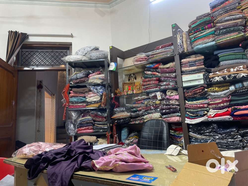 Sales girl Home Boutique