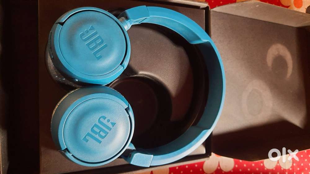 JBL Overhead headphone