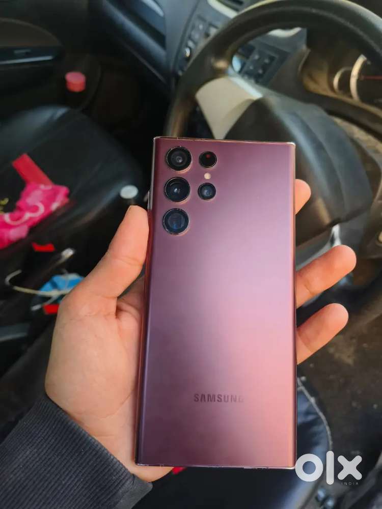 Samsung Galaxy S22 Ultra 5G 12/256GB Indian with bill and box