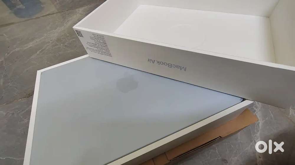 APPLE MACBOOK AIR M4