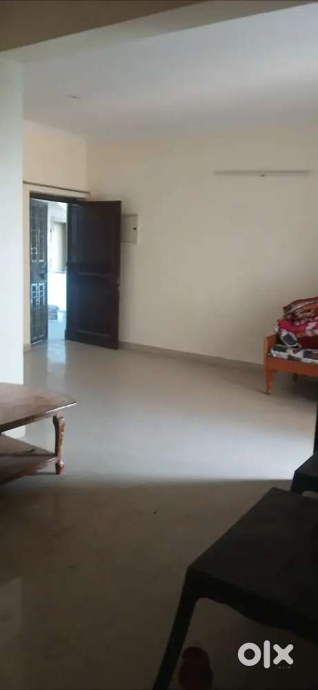 2 bhk fullyfurnished flat one room is vacant