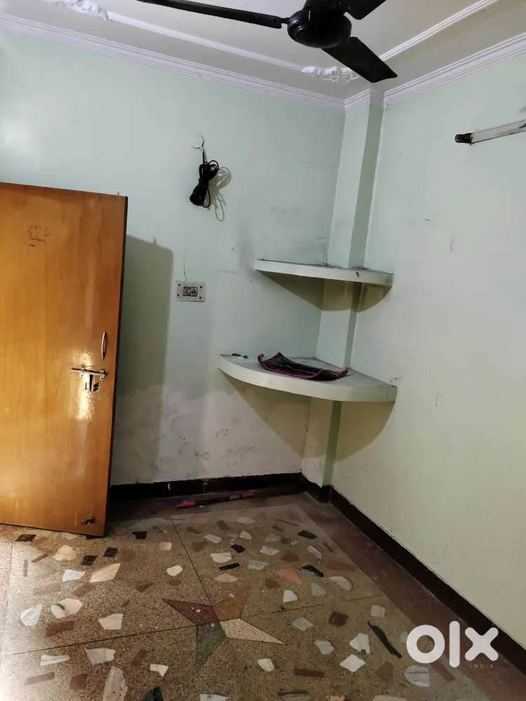 Two bedroom flat with zero brokerage for rent near tuglakabad metro