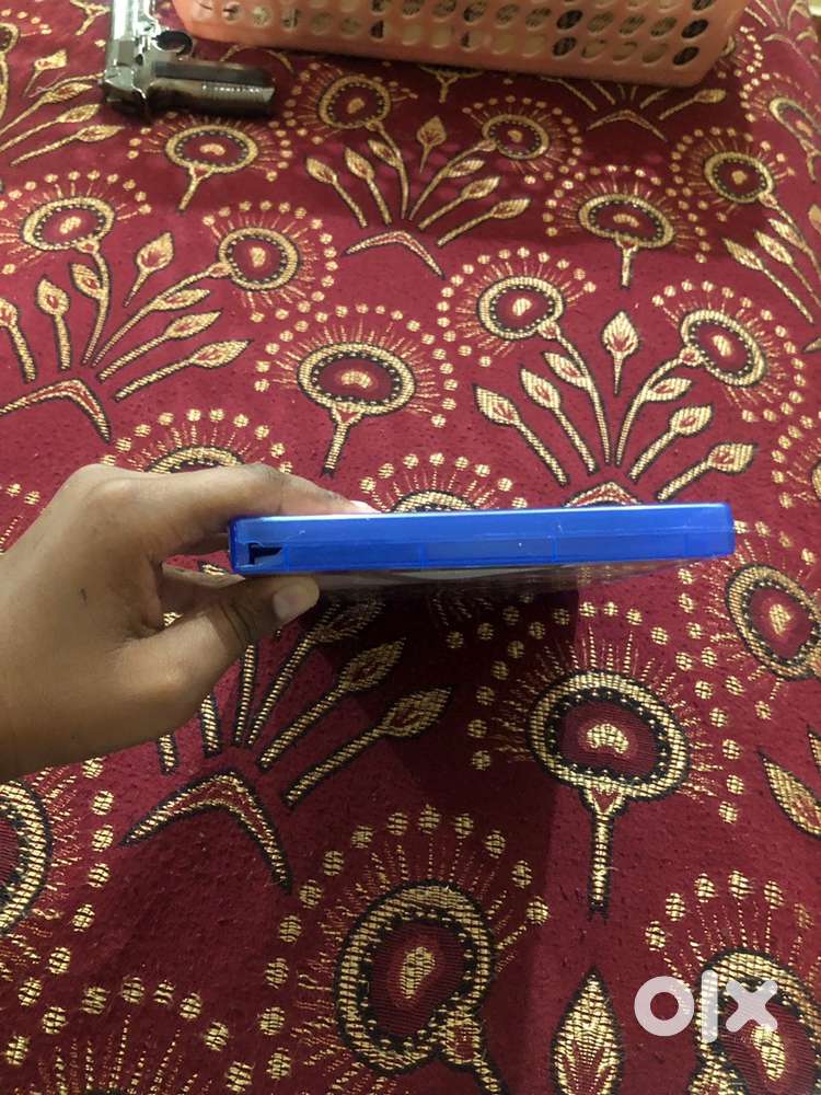 Never used but cracked its holder