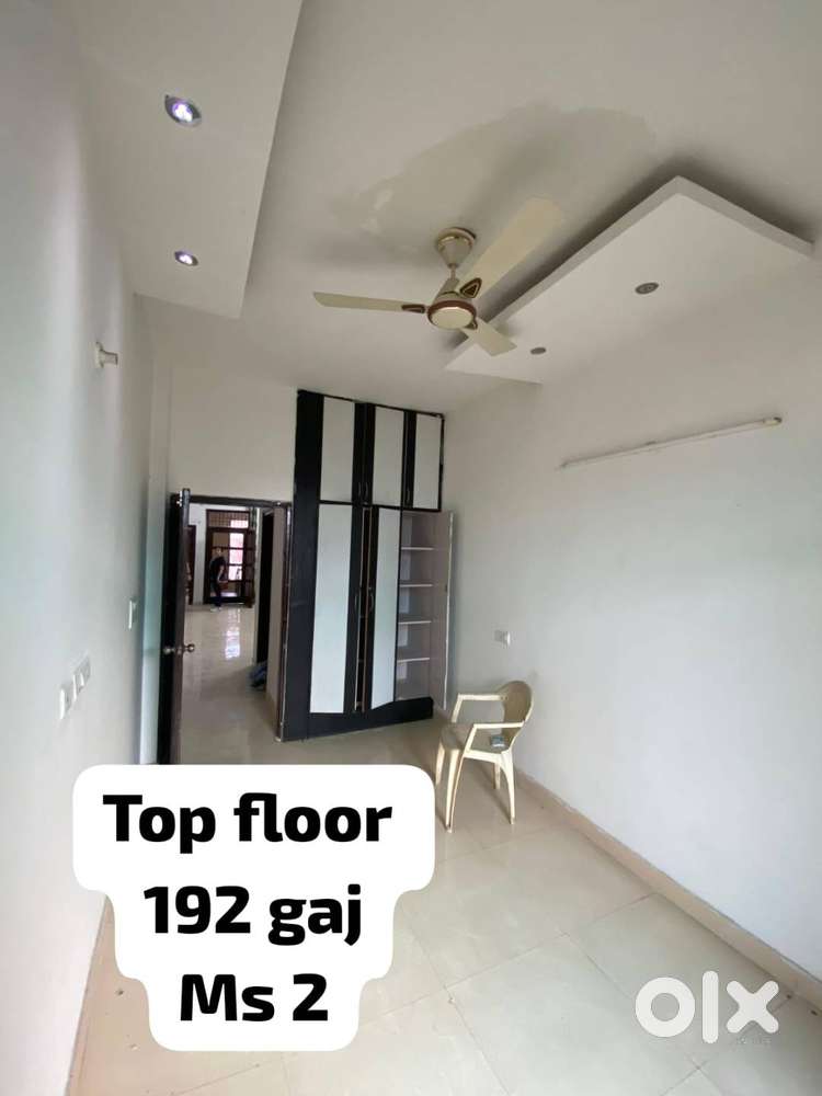 3 bhk GALAXY HOMES TOP FLOOR 192 GAJ DHAKOLI 47 LAKH