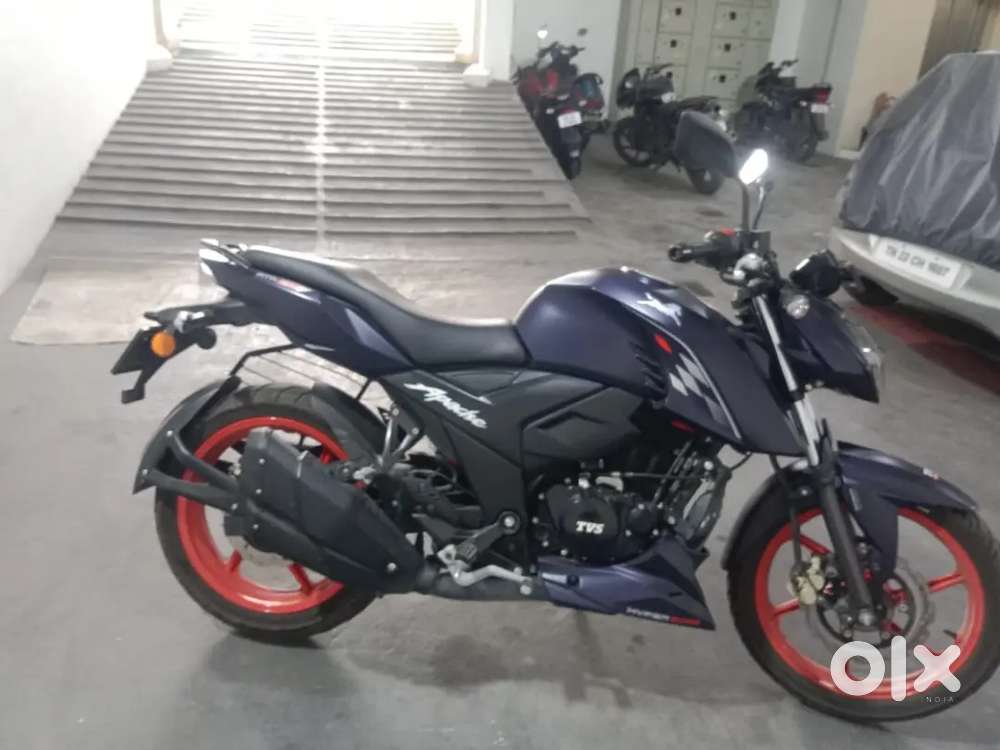 Tvs Apache 2024  ( km 15000 )