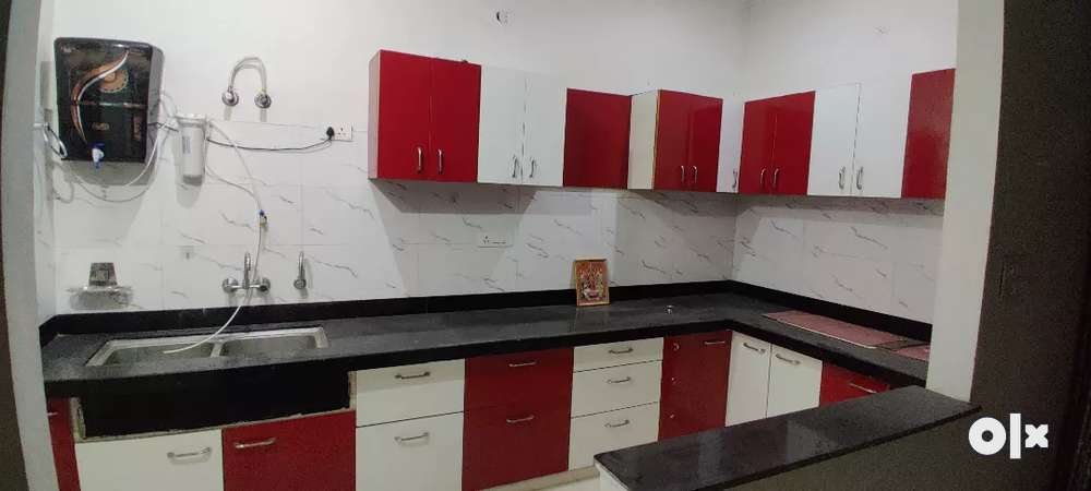 3BHK AVAILABLE FOR RENT, MODULAR KITCHEN, LIFT FACILITY
