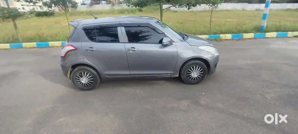 Maruti Suzuki Swift 2012 Diesel 93000 Km Driven