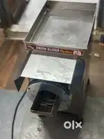 Onions cutting machine