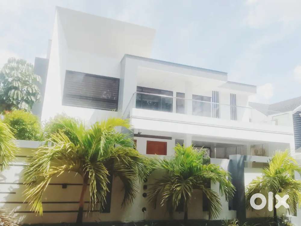 6BHK RENT HOUSE Near ST THOMAS Cloege THRISSUR