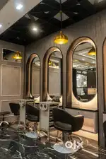 Looking girl for salon