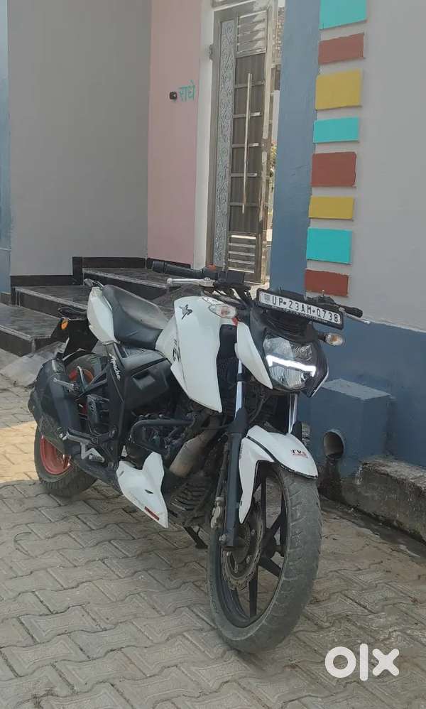 Koi kami nhi hai ekdam clean bike hai.