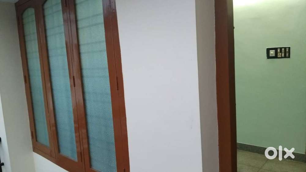2 BHK INDEPENDENT HOUSE FOR SMALL FAMILY ONLY. UNFURNISHED.