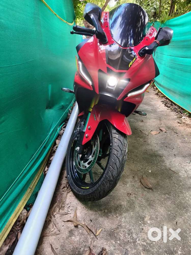 R15 V4 New condition new rear tyre