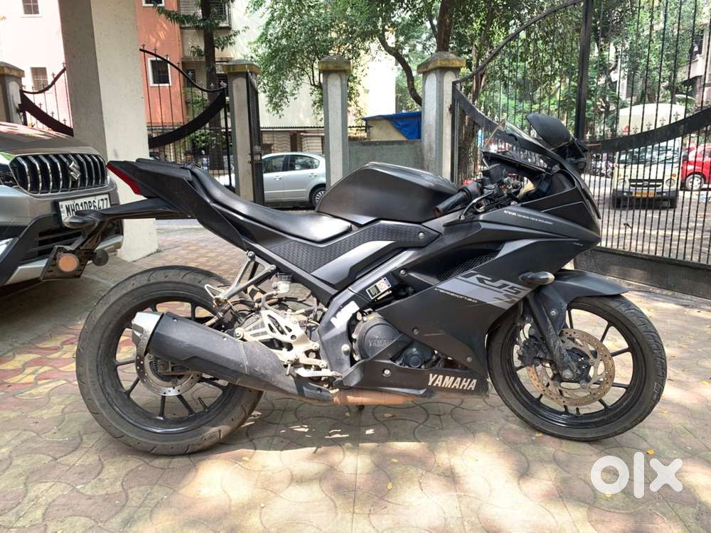 R15 v3s mat black edition Very good condition