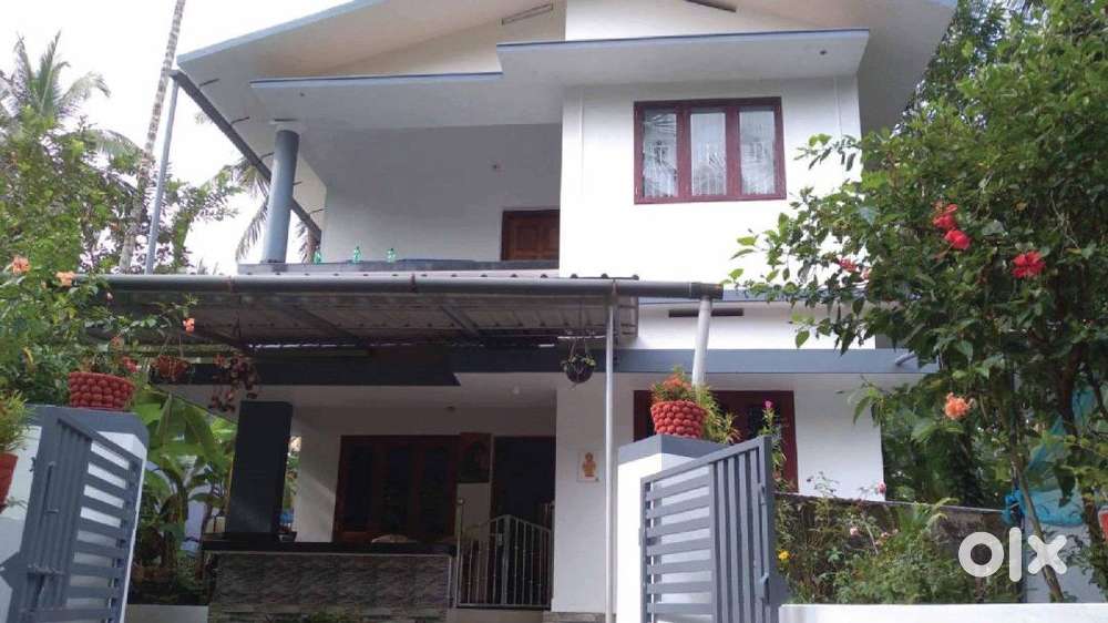 House For Sale In Thalassery, Egayilpeedika P-00322