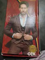 Raymond suit