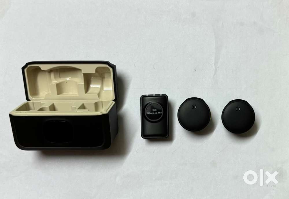 Wireless Microphone with Transmitter