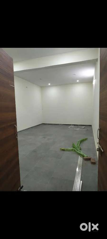 2 Halls on main market available for rent