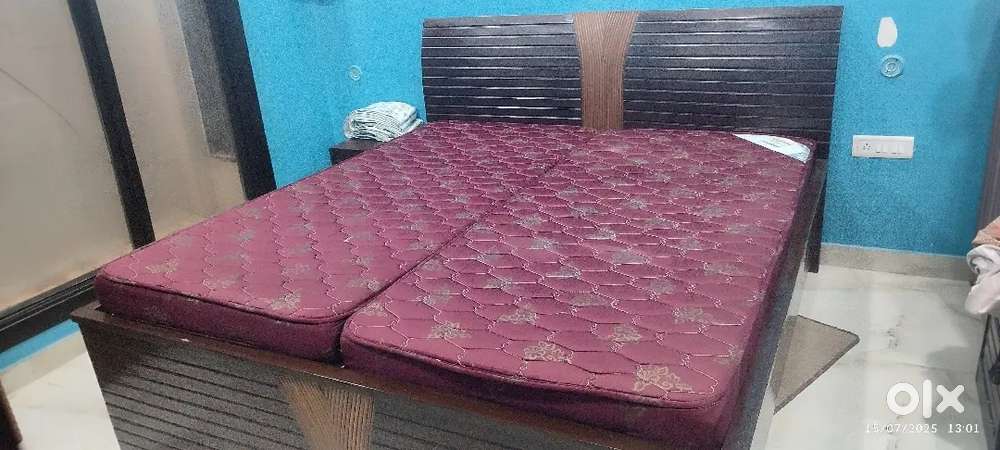 Sleepwell double bed mattress 72*78 for sale.