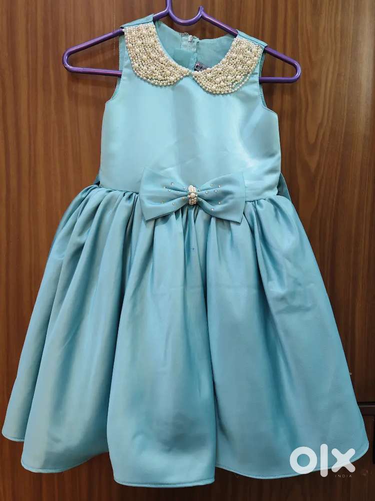 Party wear for 4 to 5 yr girl