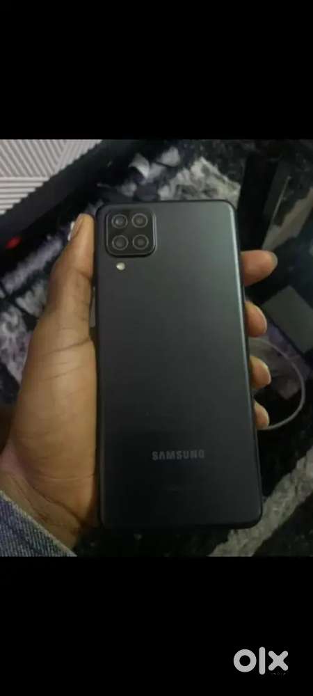 Samsung A12