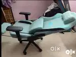 4 months old under guarantee Dr.Luxur Excellent Ergonomic recliner