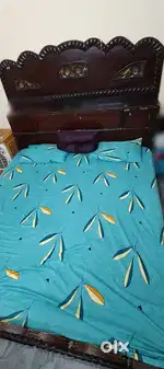 King size Bed