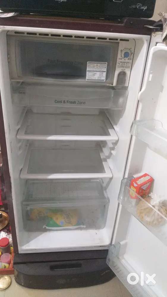 LG fridge  sale to may urjunt