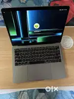 MacBook pro Ratina i5 processor 8/256gb