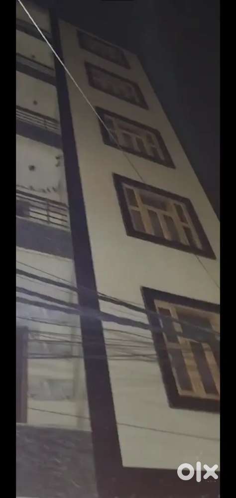 3 BHK FLAT NEAR MAUJPUR METRO STATION