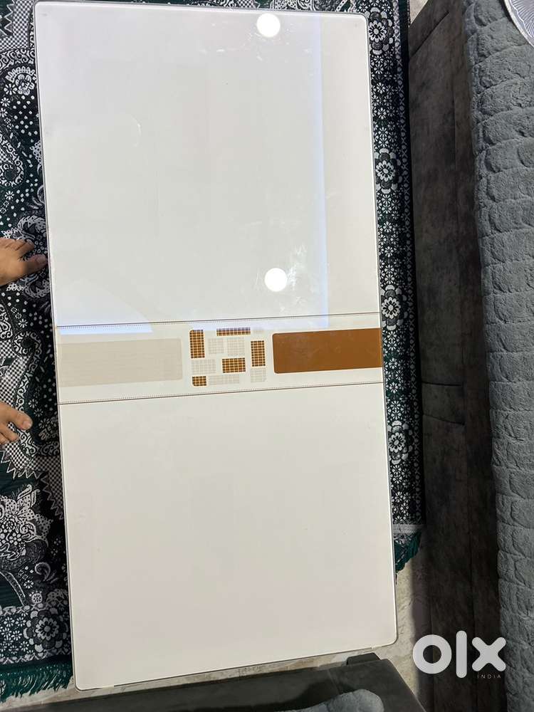 Tea table glass top iron material