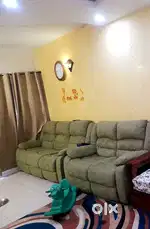 3 plus 2 seater hometown recliner sofa set.