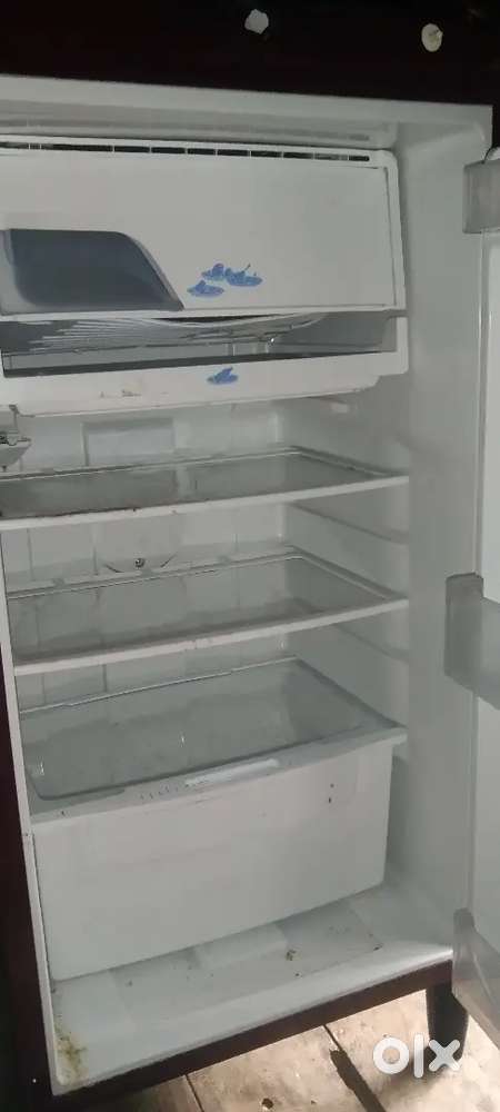 185 litre fridge