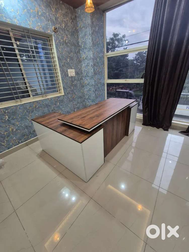 Brand new Md table for best price including transport