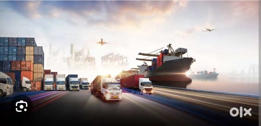 Warehouse logistics officer