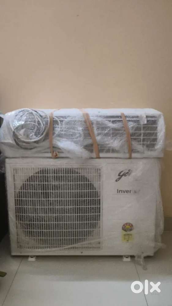 Godrej 1Ton 5star 8Months old