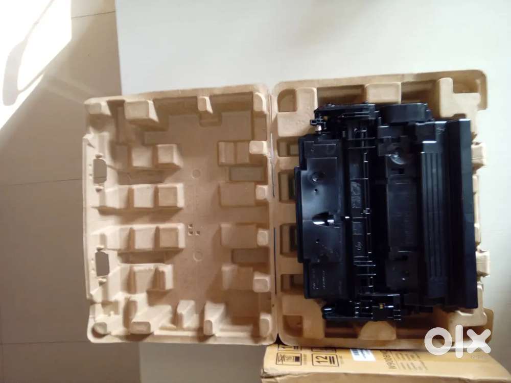 Empty HP TONER CATRIDGE -MODEL W9008MC(ORGINAL)
