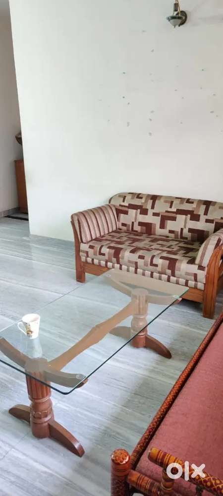 ONE BHK FULLY FURNISHED  2nd FLOOR SET HOUSE AVAILABLE ON SEC 4 PKL